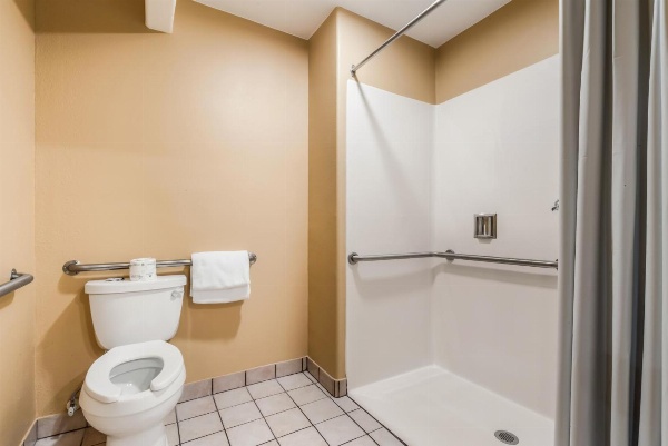 Americas Best Value Inn Ukiah image 20