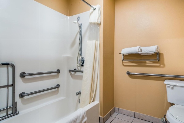 Americas Best Value Inn Ukiah image 30